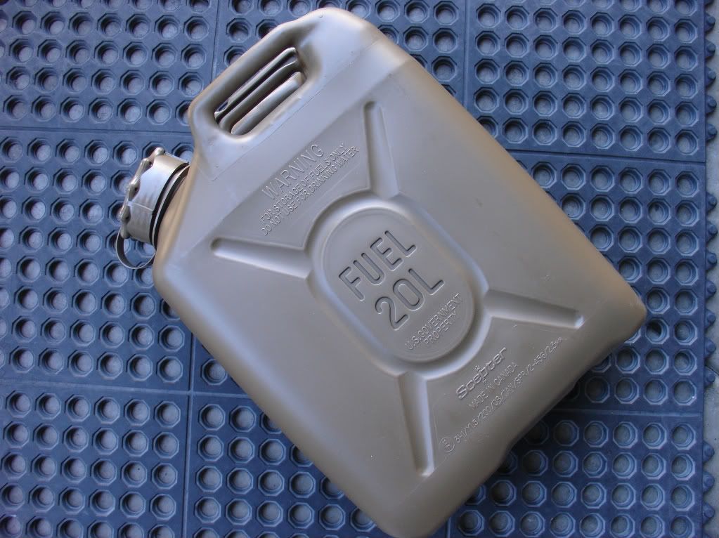 Wts 2 new scepter military fuel can mfc 320l 5 gallon / 20 liter can